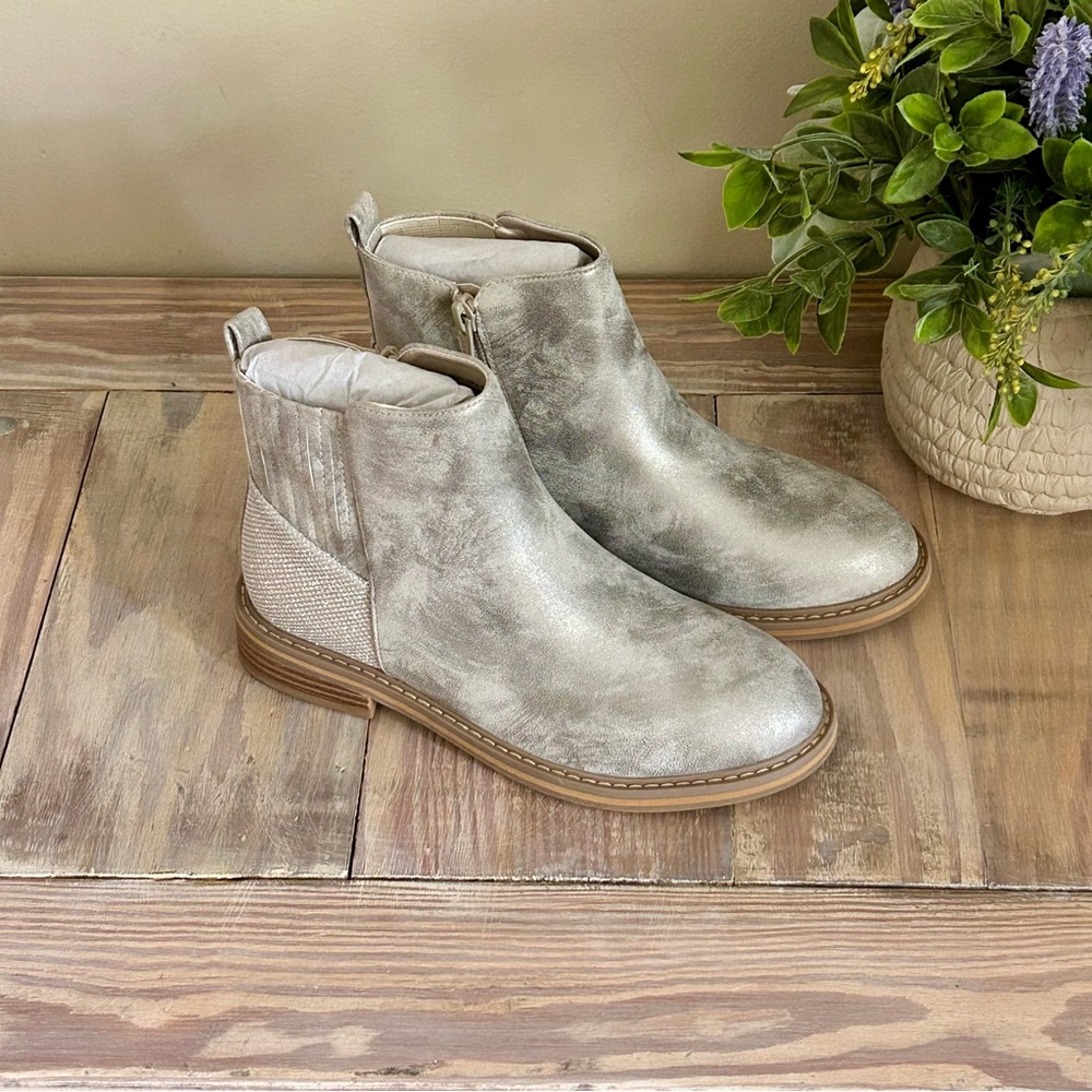 Nordstrom Metallic Sparkle Zip Up Boot in Taupe ✨